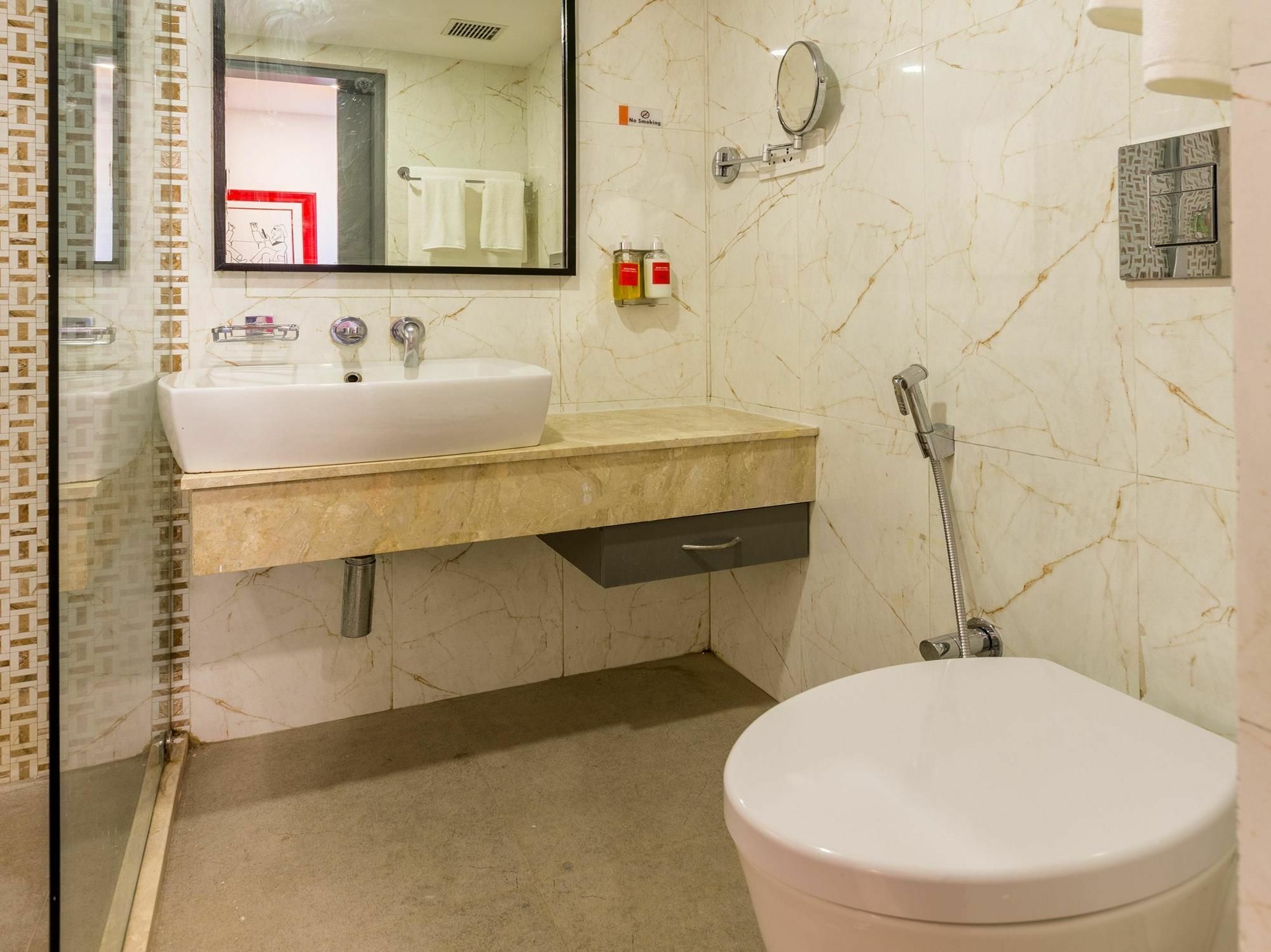 Hotel Oyo Townhouse 019 Jayanagar Bengaluru Zewnętrze zdjęcie